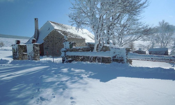 Les Estables Bed & Breakfast | Le Francillon