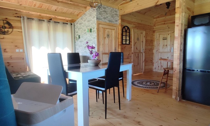 Montferrand-du-Perigord Ski Chalet | Le Hameau des Champs Chalet N°2