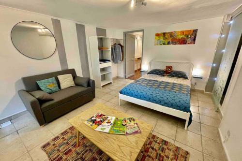 Route d'Arles Apartment | LE JAD Joli F2 proche Gare, Arènes avec terrasse privée