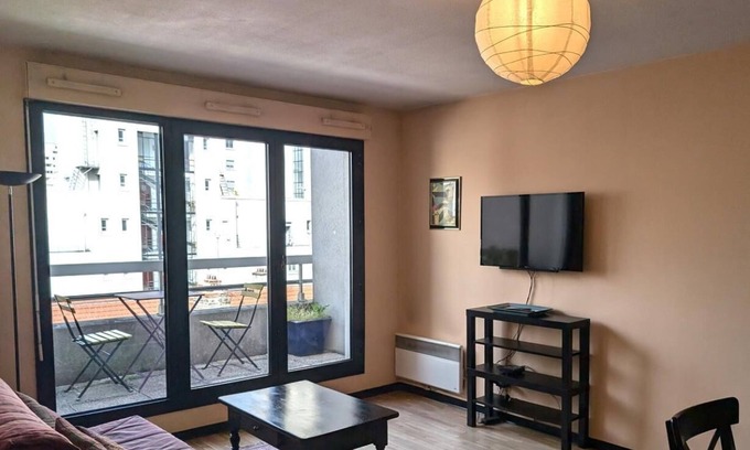 Republique - Tolstoi Apartment | Le Jade - VILLEURBANNE