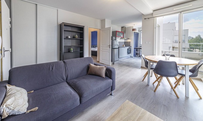 Les Hauts de Saint-Aubin Apartment | Le Jane Addams - T2 calme avec balcon