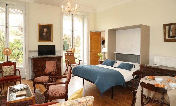 Chantilly Apartment | Le jardin de L'Hippodrome