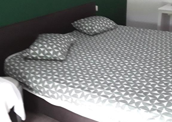 Jambes Hotel | Le Jardin du Thé Bord de la Meuse