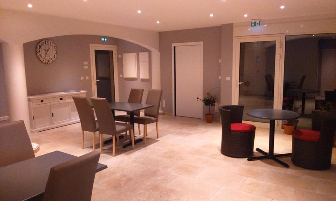 Montagnac-Montpezat Bed & Breakfast | Le Jasmin