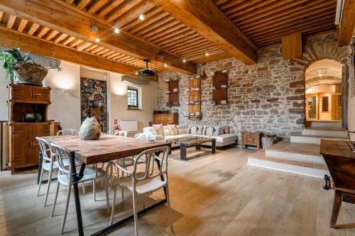 Old Lyon Apartment | le loft du vieux lyon