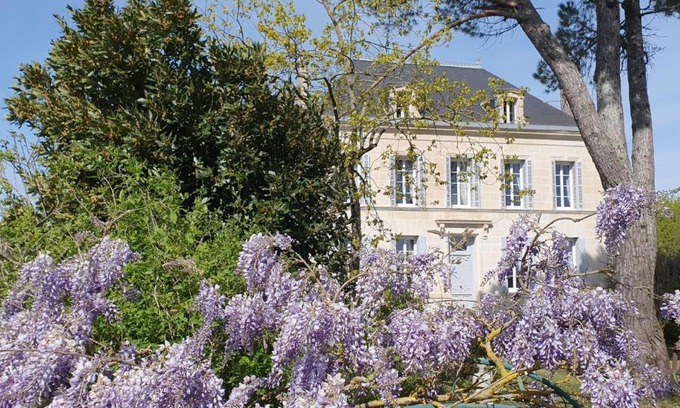 Epargnes Bed & Breakfast | Le Logis d'Epargnes B&B and Gite