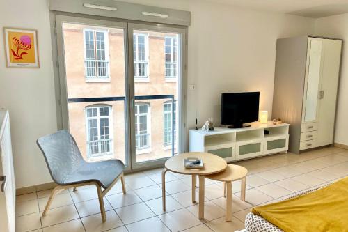 La Demi - Lune Apartment | Le Métropolitain - Grand studio coeur Tassin et gare