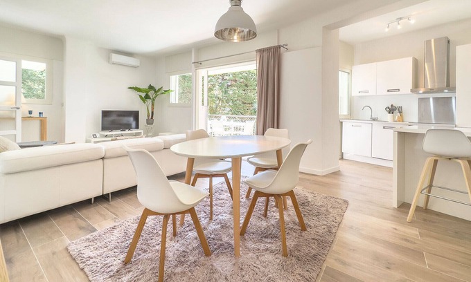 California - Pezou Apartment | Le Marylin