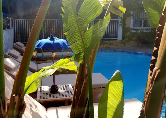 Sanary-sur-Mer Hotel | Le Mas de la Frigoulette