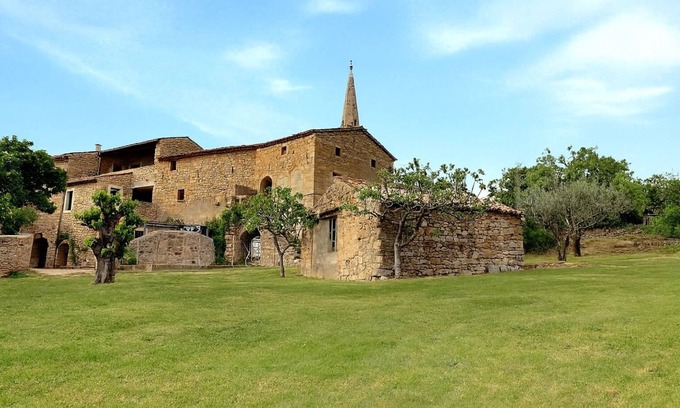 Brujas House | Le Mas des Tilleuls, between nature and authenticity