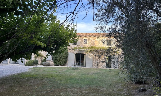 Maussane-les-Alpilles Bed & Breakfast | LE MAZET ALPILLES