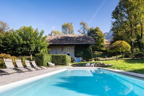 Dingy-Saint-Clair House | Le Moulin de Dingy - House with 6 bedrooms & swimmingpool 20 mn from Annecy
