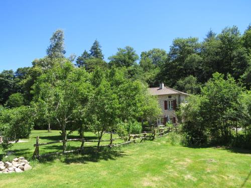 Pensol Bed & Breakfast | Le Moulin de Pensol - Bed and Breakfast
