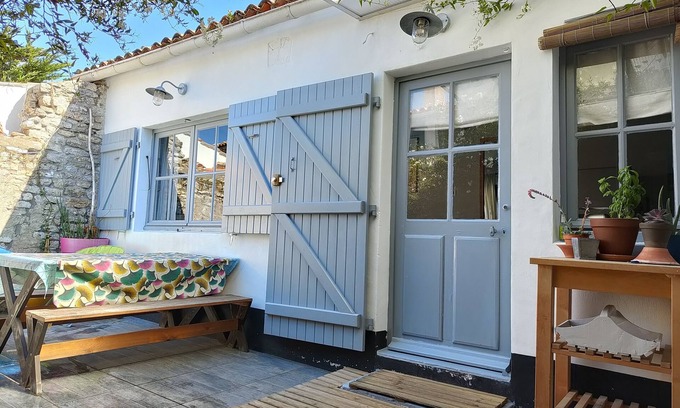 Saint-Clement-des-Baleines House | Le Nid, a pretty little Réthaise