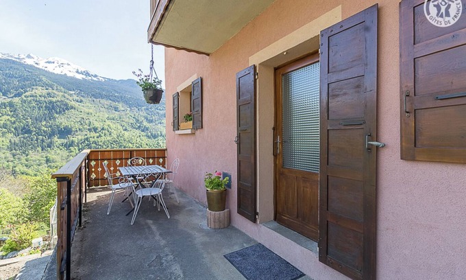 Great Alpine Road House | LE Nantet - Montagny