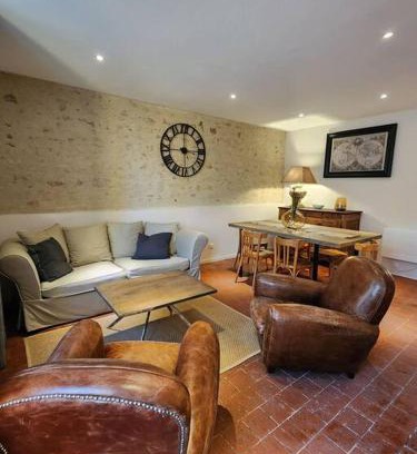 Ainay-le-Vieil House | Le Nid'Ainay Maison de Village entièrement rénovée