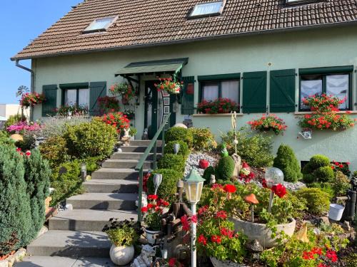 Cravanche House | le nid fleuri de Cravanche