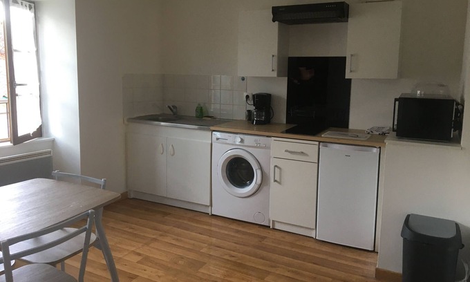 Bellac Apartment | Le Papillon, ideal apartment for holidaymakers or business travelers
