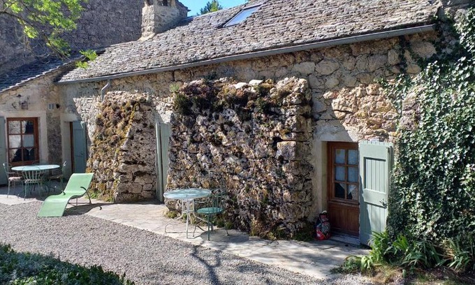 Millau House | Le Passé Composé