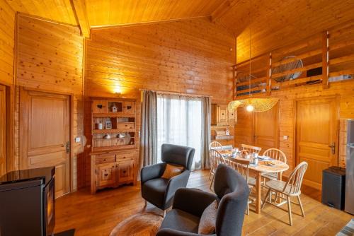 Saint-Laurent-en-Grandvaux House | Le Petit Lynx - Chalet cocooning Haut Jura