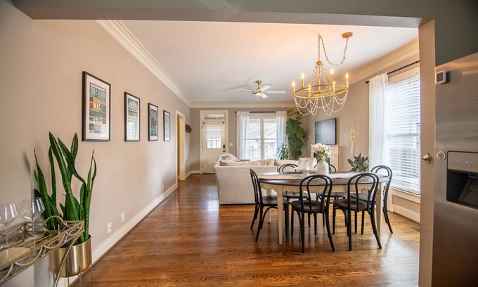 Hope Gardens House | Le Petit Château Nashville — Cozy and Elegant, Near Downtown