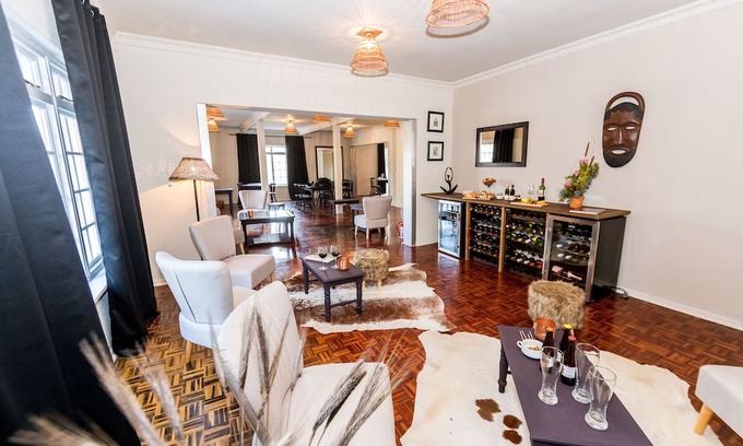 Durbanville House | Le Petit Chateau