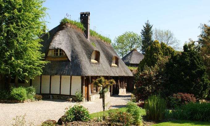 Campigny Hotel | Le Petit Coq Aux Champs