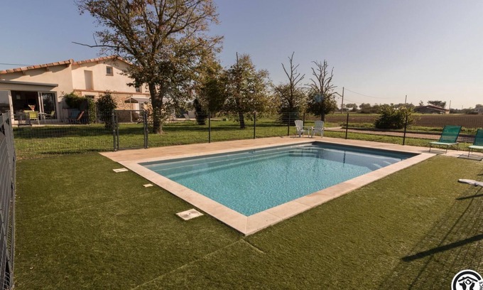 Merville House | Le Petit Limouzin - Merville