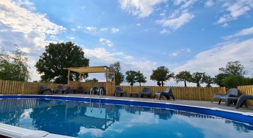 Saint-Hilaire Bed & Breakfast | Le Petit Moulin