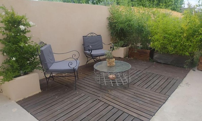 Merindol Apartment | Le Petit Pied à Terre du Luberon