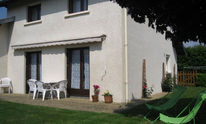 Bassin de Bourg-en-Bresse House | Le Petit Plan - Saint-just