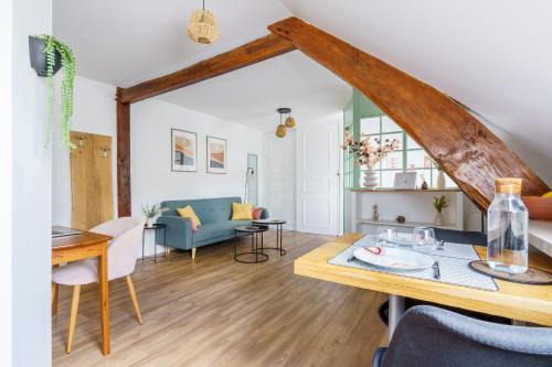 Le Meux Apartment | Le Petit Refuge par Your Sweet Loc
