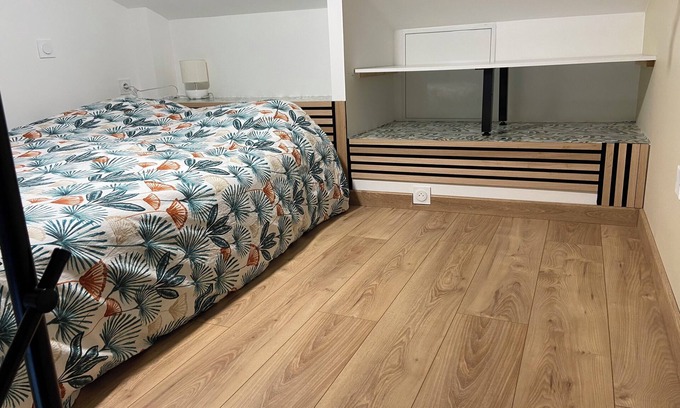 Montelimar Apartment | Le Petit Toît des Pins