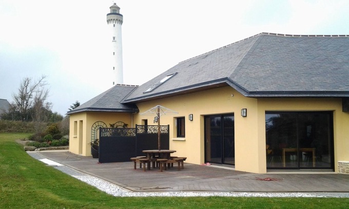 Plouarzel House | Le Phare de Trézien - Proche plage