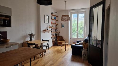 Voltaire - Saint Amour Apartment | Le Philippe, Appartement cosy au cœur de Lyon, 2 chambres