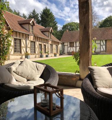 Chaumont-sur-Tharonne Bed & Breakfast | Le pigeonnier de la Farge