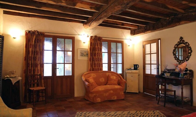 L'Isle-Jourdain Bed & Breakfast | Le Pigeonnier de Guerre