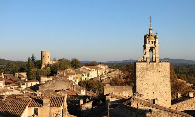 Cucuron Cottage | Le Point - Charming Artist’s House In Beautiful Provence Village