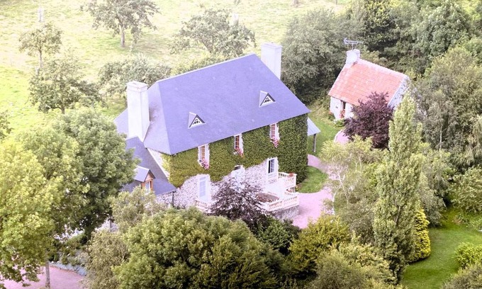 Cahagnes Bed & Breakfast | Le Pont de Benneville