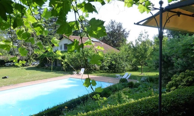 La Tour-de-Salvagny House | Le Pool House - La-tour-de-salvagny