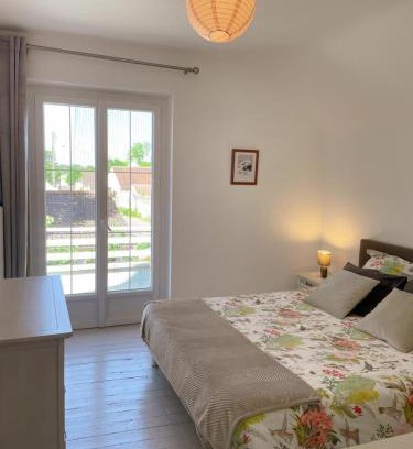 Avaray House | Le port au vin