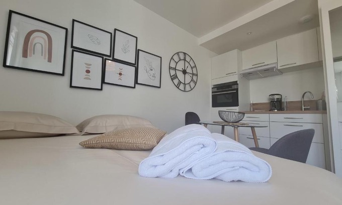 Lorient Apartment | Le Poulorio 9 - Studio - Proche Gare By Locly