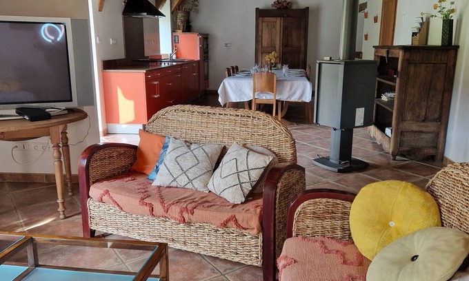 Florentin-la-Capelle House | Le Puy D'aubrac, Maison Familiale en Pleine Campagne