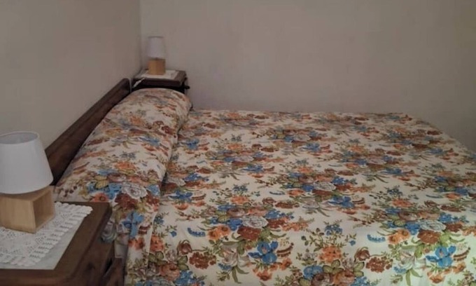 Paola Apartment | Le Querce. two-room apartment for two