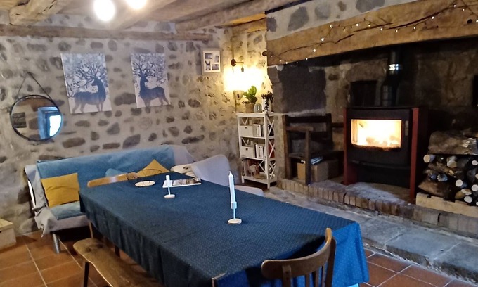Mandailles-Saint-Julien House | Le Refuge du Griou