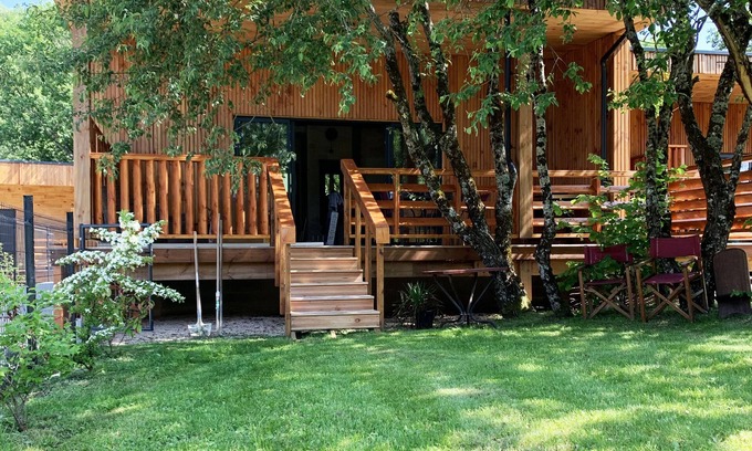Doucier House | LE RENARD AIR-CONDITIONED WOODEN HOUSE
