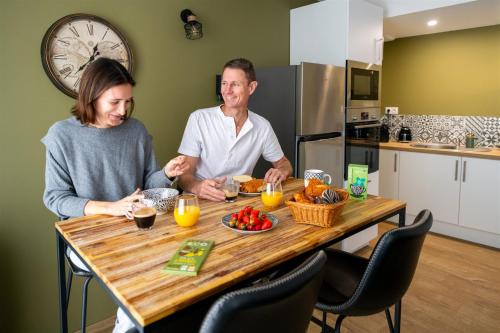 Laval Apartment | Le Rennes - Bel appartement tout confort plein centre