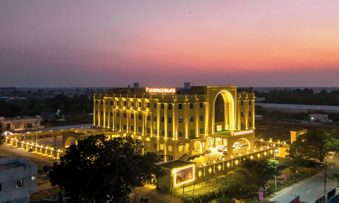 Karaikal Hotel | Le Royale Palace