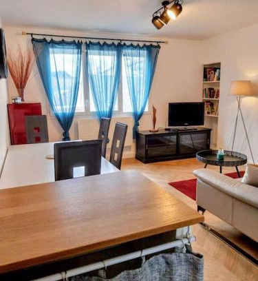 Tarbes Apartment | Le Saint Jean - 2 chambres - centre ville