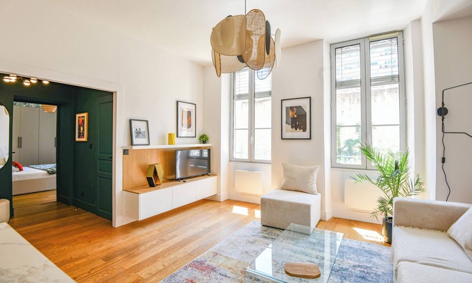 Saint-Victor Apartment | Le Sainte - Appart 1 ch Vieux-Port hypercentre